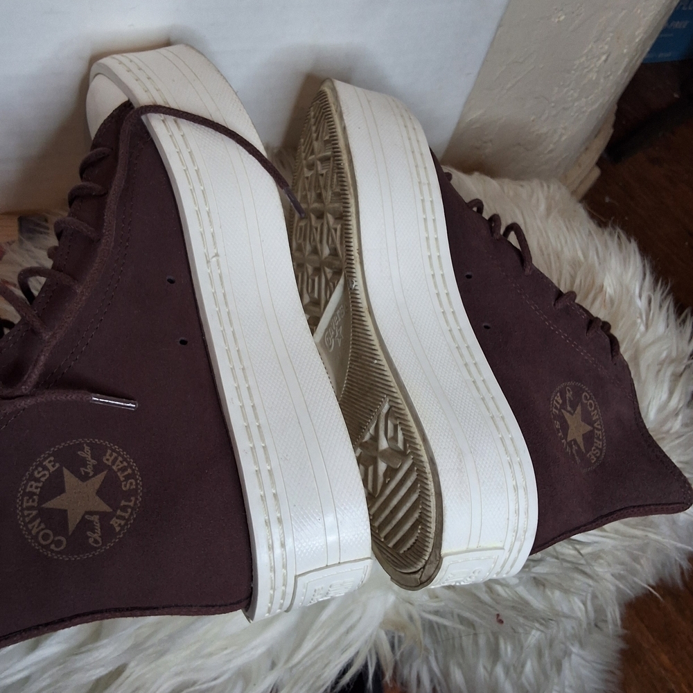 Brown High-Top Women's Sneakers - Picture 8 of 8